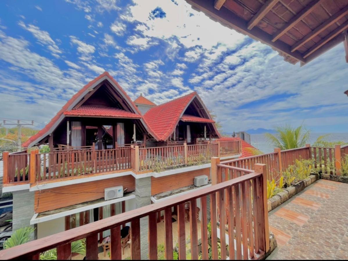 Ayu Laba Beach Villa And Resto Batununggul Esterno foto