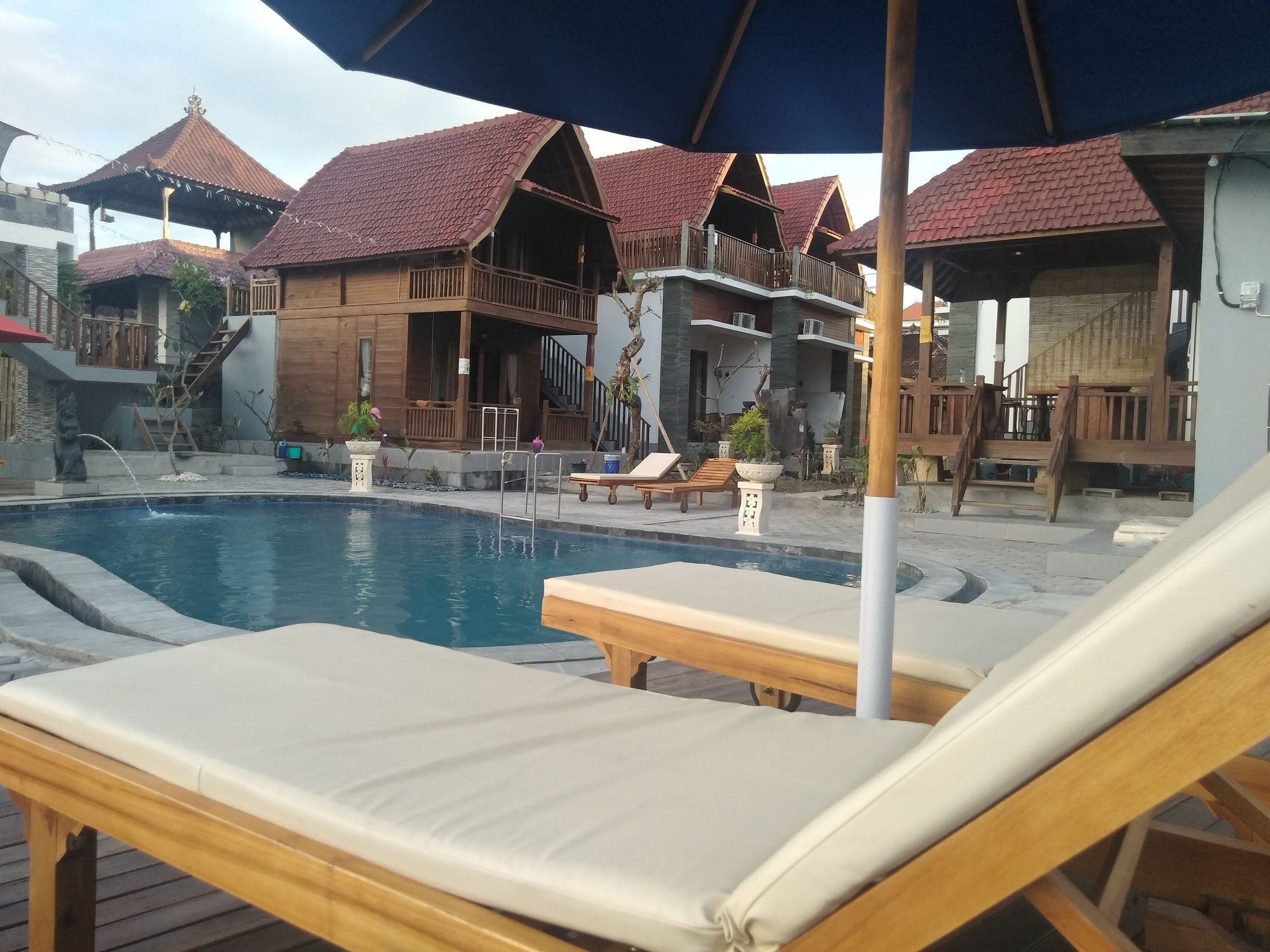 Ayu Laba Beach Villa And Resto Batununggul Esterno foto