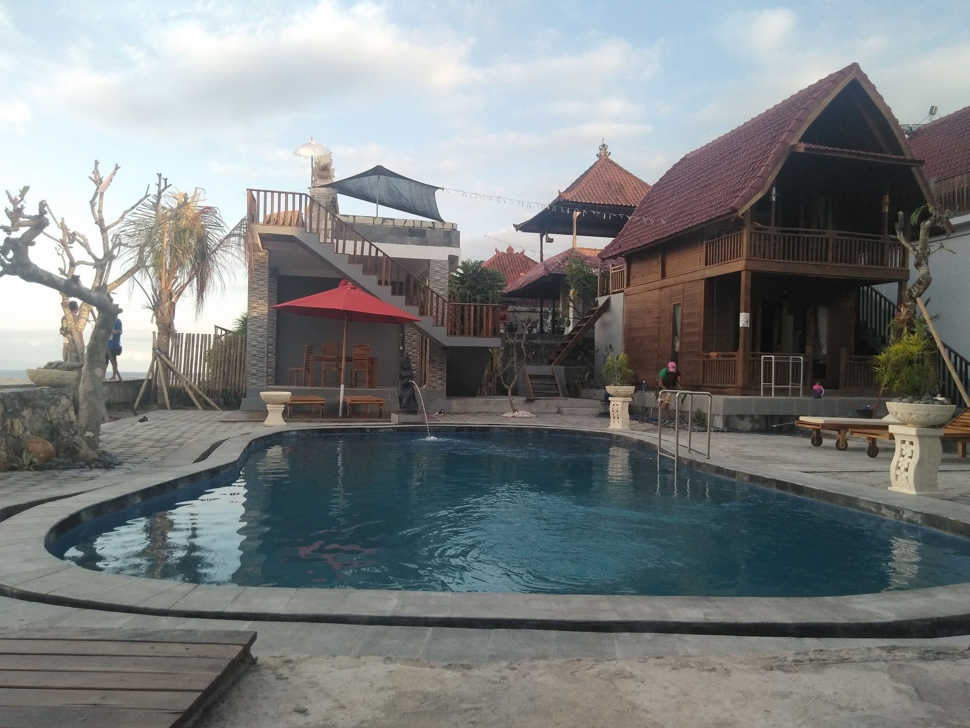 Ayu Laba Beach Villa And Resto Batununggul Esterno foto